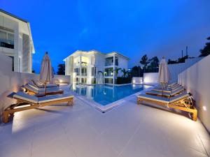Πισίνα στο ή κοντά στο Horizon Residence Rentals