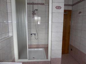 Koupelna v ubytování Haus Siebenbruenn + 17 fotografií