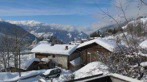 Ferienwohnung Graubünden/ Castiel om vinteren