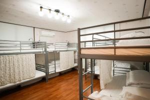 เตียงสองชั้นในห้องที่ Suncheon Namu Guesthouse