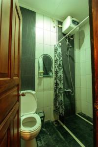 Ένα μπάνιο στο Griya Langen Guesthouse