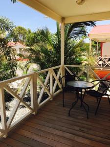 Balkón nebo terasa v ubytování Outback Oasis Caravan Park