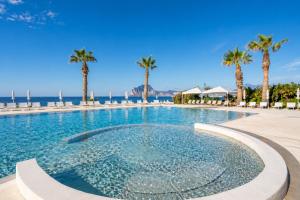 Басейн в Phi Hotel La Tonnara di Bonagia або поблизу