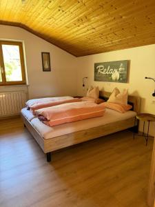 Posteľ alebo postele v izbe v ubytovaní App. Eichenheim + 32 fotografií
