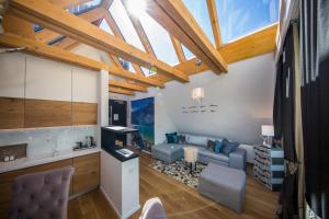 Kuchyňa alebo kuchynka v ubytovaní udanypobyt Apartament Studio Lovely SPA