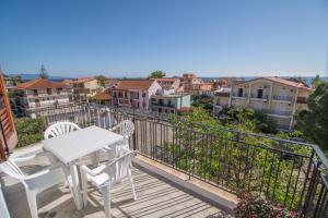 Balkón alebo terasa v ubytovaní Maria Parameriti Apartments