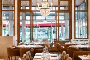 Ресторан / где поесть в Hôtel Barrière Le Normandy