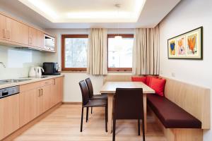 Kuchnia lub aneks kuchenny w obiekcie Hotel-Pension Hoferhaus