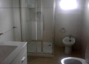Kúpeľňa v ubytovaní Apartamentos Alejandra + 15 fotografií