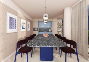 a dining room with a table and chairs at For Students Only - Central Studios in Reading in Reading
