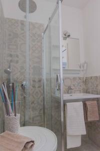 Koupelna v ubytování B&B Domus Aurea