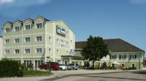 The building in which a szállodákat is located