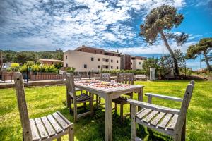 Zahrada ubytování Sure Hotel by Best Western Saint-Raphael Le Dramont