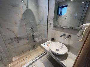 ห้องน้ำของ Dedes Apartments +29 ภาพ