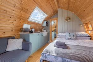 a bedroom with a bed and a window in a room at 1 Bed in Barnacre oc-b34348 in Catterall