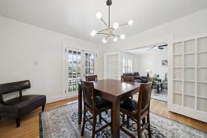 Gallery image of Comfy and Spacious 3 BR - Easy City Access in Pittsburgh