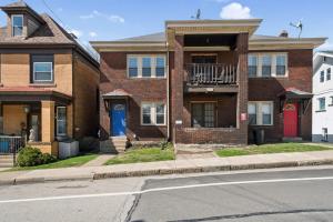 Gallery image of Comfy and Spacious 3 BR - Easy City Access in Pittsburgh