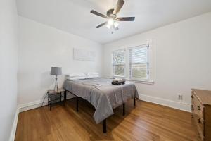 Gallery image of Comfy and Spacious 3 BR - Easy City Access in Pittsburgh +4 photos