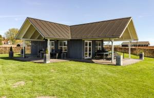 Gallery image of 4 Bedroom Lovely Home In Grenaa in Grenå