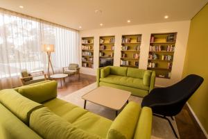 Posezení v ubytování Hotel Girassol - Suite Hotel