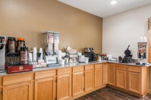 Gallery image of Super 8 by Wyndham Mt. Carmel IL in Mount Carmel