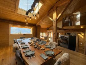 Gallery image of Chalet paisible en pleine nature - Sauna & jeux in Champ-Laurent