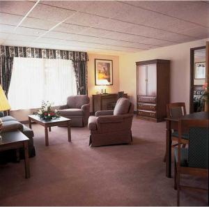 Istumisnurk majutusasutuses Coast Wenatchee Center Hotel