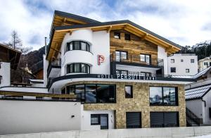 Budova, v ktorej sa hotel nachádza