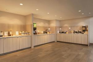 a large room with aasteryasteryasteryasteryasteryasteryasteryasteryasteryasteryastery at Fairfield Inn & Suites by Marriott Cape Cod Hyannis in Hyannis