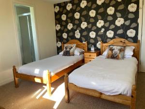 Gallery image of Ben View Phoenix Hotel in Strontian +15 photos