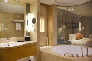 Koupelna v ubytování Swissôtel Guangzhou