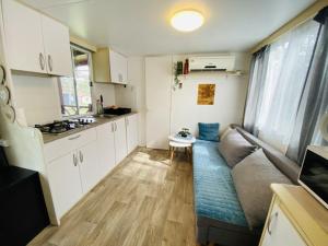 Pine House tesisinde mutfak veya mini mutfak
