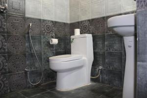 Bagno di Hotel Buddha Land