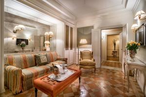 Gallery image of Relais et Châteaux Hotel Villa Franceschi in Mira