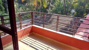 Uma varanda ou terraço em Budget WiFi Service Apartment Nr Palolem Canacona Goa