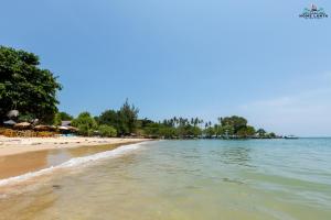 a view of the beach from the water at Ck Home Lanta in Phra Ae beach