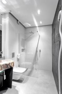 Un baño de Domaniewska Qbik Lofts