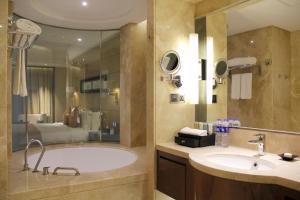 Koupelna v ubytování Swissôtel Guangzhou