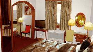 Gallery image of Hotel Restaurant Cristal in Wintzenheim