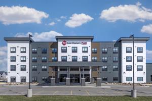 a rendering of the front of a hotel at Best Western Plus Neepawa Hotel in Neepawa