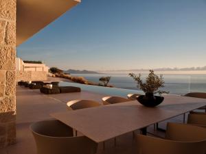 Gallery image of On The Rocks 2 Bedroom Villa in Koríthion