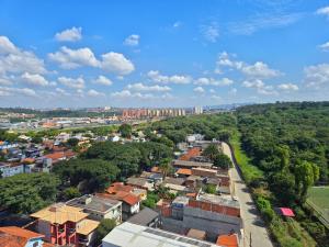 an aerial view of a city with buildings and trees at APTO 42M l 7 km Alphaville in Osasco