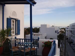 En balkong eller terrasse på Boussetil Rooms CapAnMat