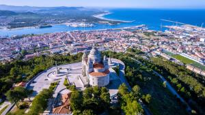 Gallery image of Republica Vintage House in Viana do Castelo +57 photos