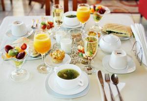Comida no hotel ou em algum lugar perto