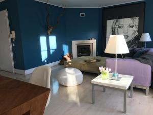 Χώρος καθιστικού στο Chiado Glamorous Design Apartment