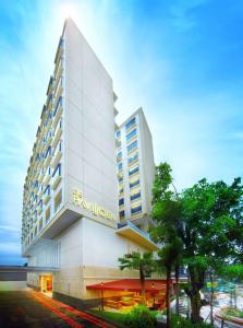 a renderización del hotel Riviera en Singapur en De Paviljoen Bandung en Bandung