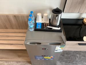 a tool box with a bottle of water on top of it at سقيا طيبة Suqya Taiba in Medina
