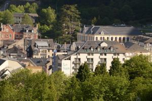 Vue panoramique sur l'établissement Hôtel-Résidence Le Lys