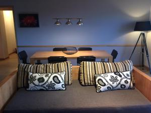 Khu vực ghế ngồi tại Golf y Polo Apartment